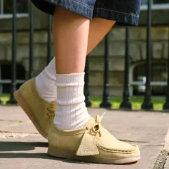 Clarks Wallabee Low Boot - Big Kid - Maple