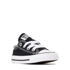 Converse Chuck Taylor All Star Low-Top Sneaker - Baby / Toddler - Black