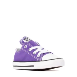 Converse Chuck Taylor All Star Low-Top Sneaker - Baby / Toddler - Purple