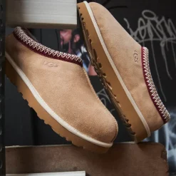 Mens UGG® Tasman II Slipper - Driftwood / Biking Red