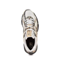 New Balance 740 Athletic Shoe - Big Kid - Sea Salt / Black / Gold Metallic