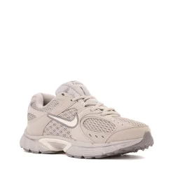 Nike V5 RNR Suede Athletic Shoe - Big Kid - Moon Particle / Light Orewood Brown