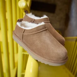 UGG® Classic Micro Boot - Little Kid / Big Kid - Chestnut