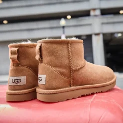 UGG® Classic Mini II Boot - Little Kid / Big Kid - Chestnut