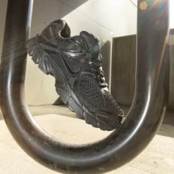 Womens Nike V5 RNR Athletic Shoe - Black / Anthracite / Black