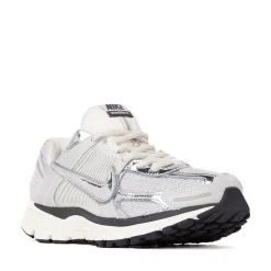 Womens Nike Zoom Vomero 5 Athletic Shoe - Photon Dust / Gridiron / Sail / Chrome