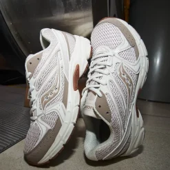 Womens Saucony Ride Millennium Athletic Shoe - Cream / Tan