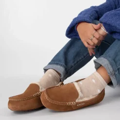 Womens UGG® Ansley Slipper - Chestnut